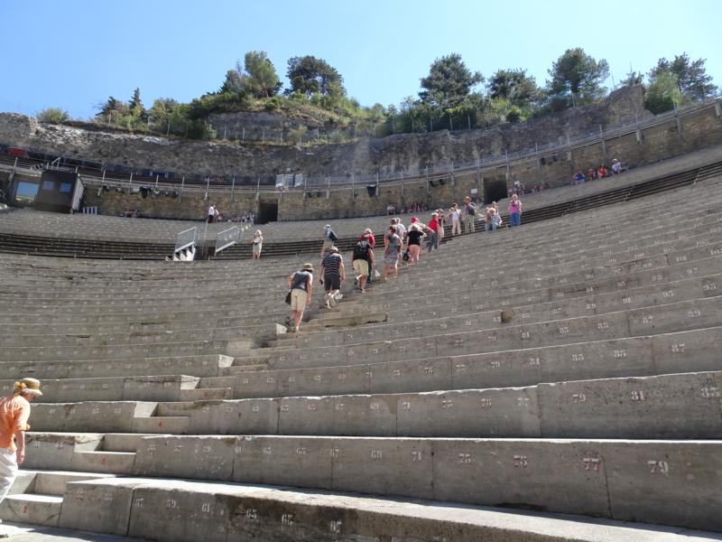 amphitheater_reisegruppe