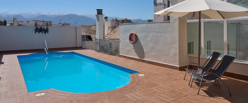 hotel_pool