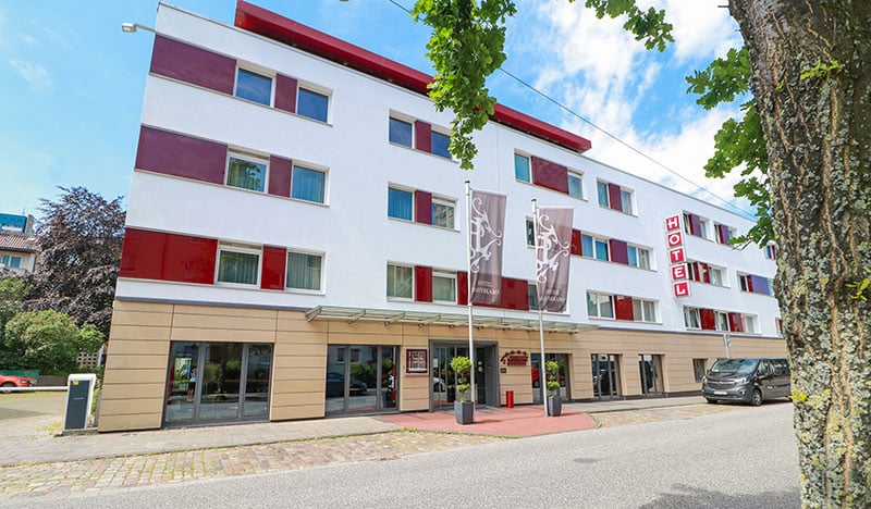hotel_aussen-2