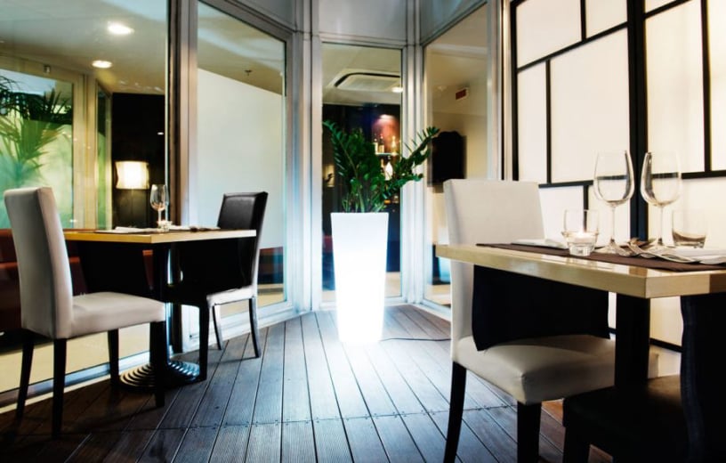 hotel_bar