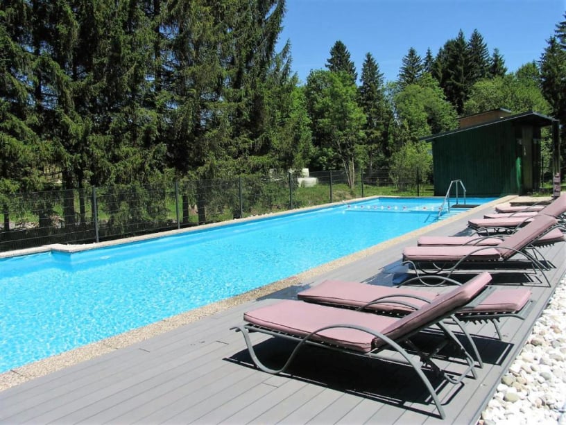 hotel_pool