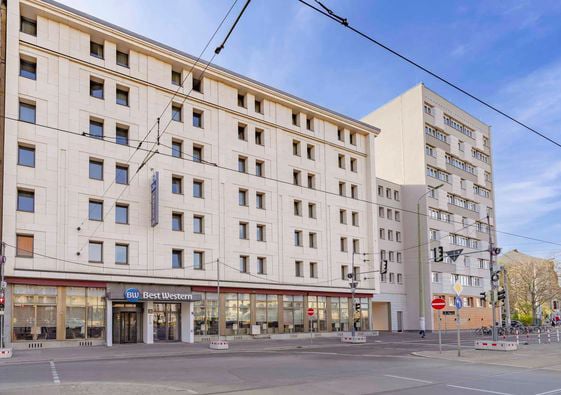 hotel_aussen