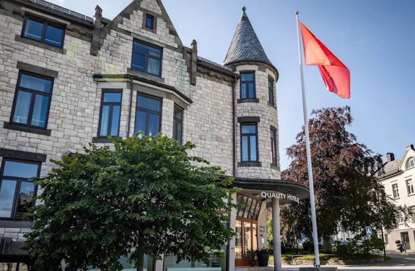 hotel_aussen