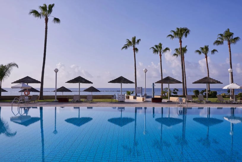 hotel_pool