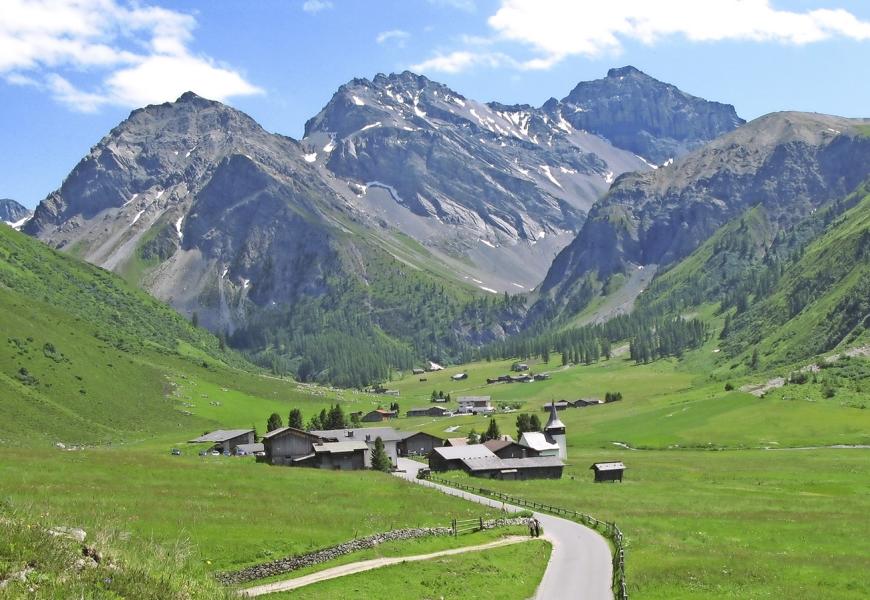 berge_alpen_wiese